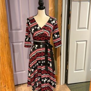 Retro look, Faux Wrap-Style Holiday Print Dress in Red, Black & White